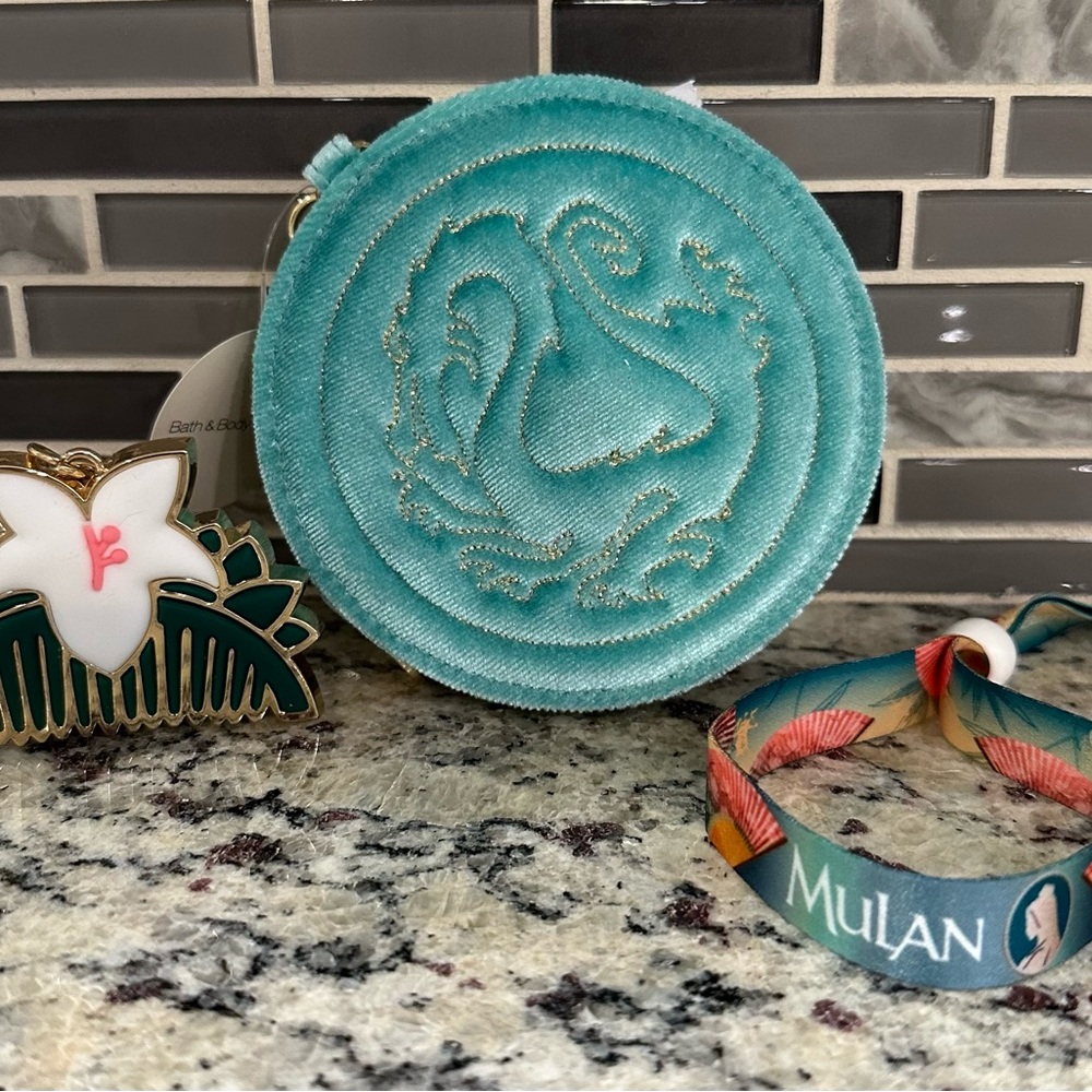 Bath & Body Works: Princess Mulan Coin Purse, Hand Sanitizer Clip, & Bracelet
